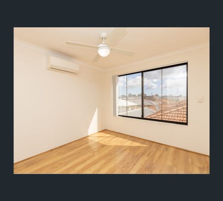 25A Babington Crescent, Bayswater, WA 6053 - Photo 3