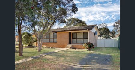 Charming 3-Bedroom Home - Photo 5