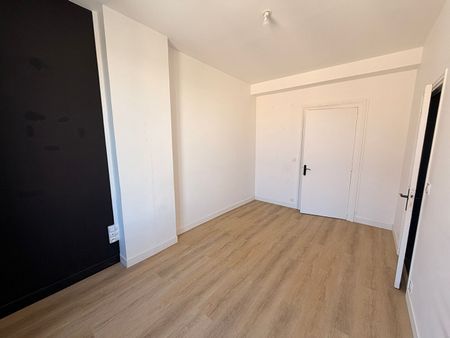 Location Appartement 2 pièces 44m² - Photo 3