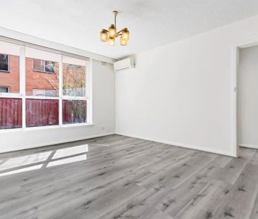 “Stylishly Updated 2-Bedroom Gem in the Heart of Footscray” - Photo 6