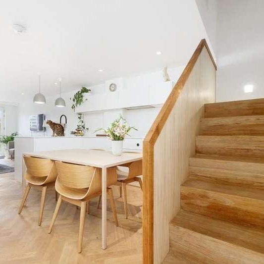 Anderson Square, Bow, E3 - Photo 1