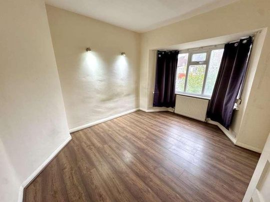 Grasmere Avenue, Hounslow, TW3 - Photo 1