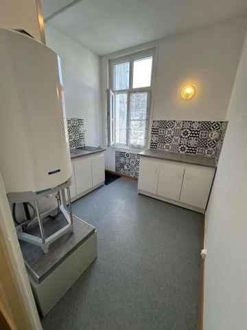 Location Appartement 3 pièces 73m² CHATELLERAULT 86100 - Photo 4