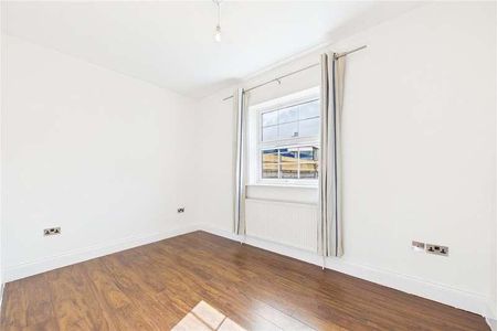 Westfield House, High Street, Theale, Reading, Berkshire, RG7 - Photo 5