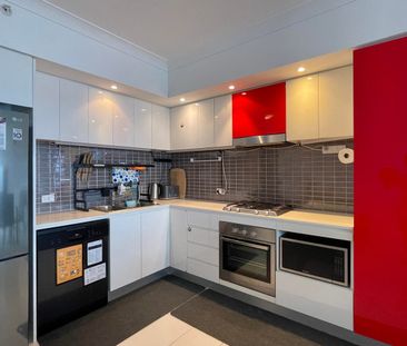 33603/9 Lawson Street, Southport, Qld 4215 - Photo 4