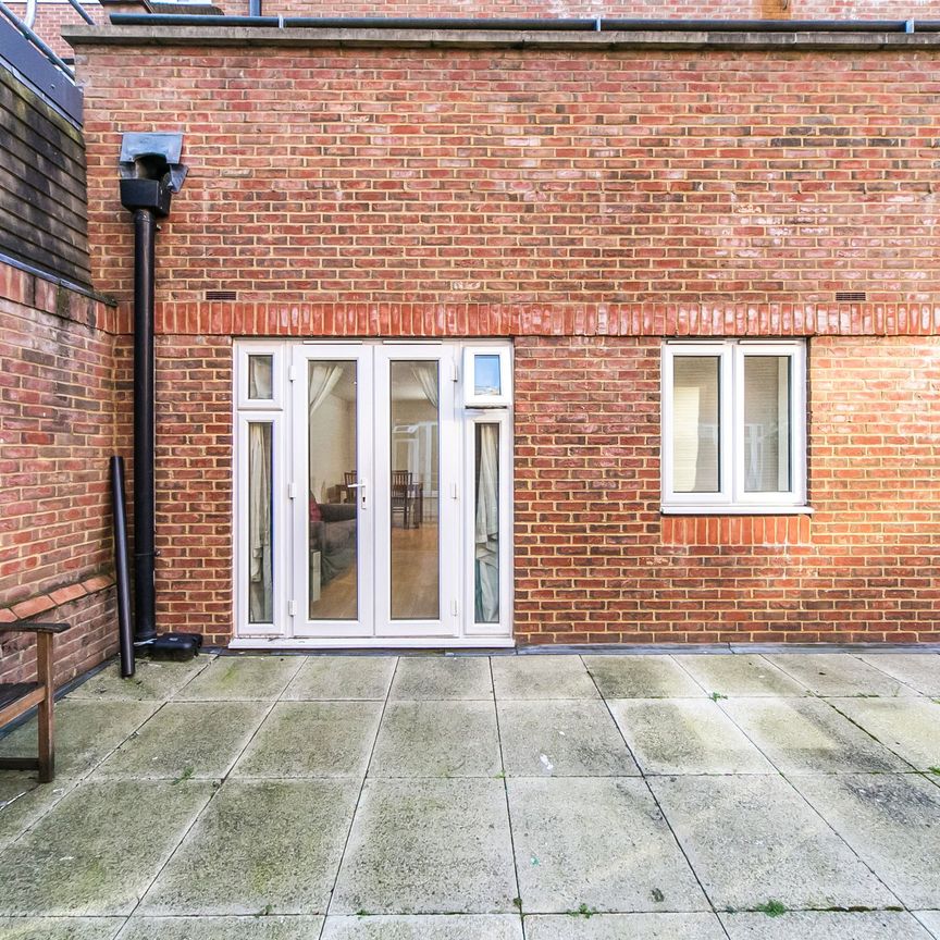 The Picture House, Cheapside, Reading, RG1 - Photo 1