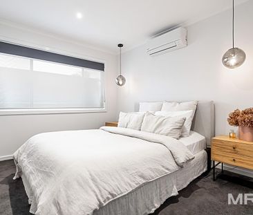 Neat as a button with North facing kitchen and courtyard - Photo 6