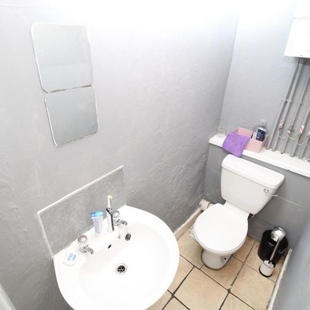 Room For Rent Wood Road, Pontypridd - Photo 4