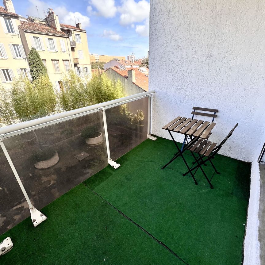 Appartement 1 pièces 27m2 MARSEILLE 5EME 680 euros - Photo 1