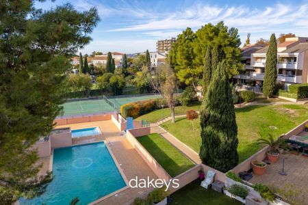 À louer – T5 meublé en duplex 135 m² avec terrasses, piscine & tennis – 13009 - Photo 5