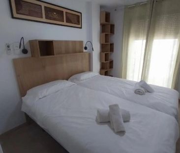 Piso de alquiler en Puerto de la Duquesa - Photo 5