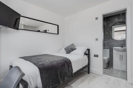 6 bedroom house to rent - Photo 4