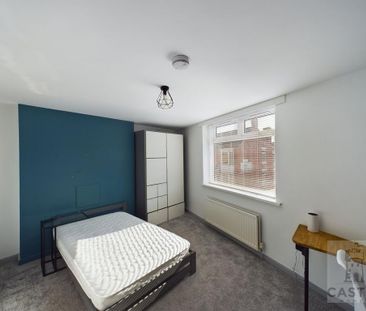 6 bedroom house of multiple occupation to rent - Photo 2