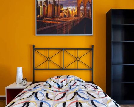 Via Bergamo, Milan, Lombardy 20135 - Photo 2