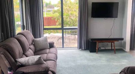 3 Bedrooms on Park - Photo 4