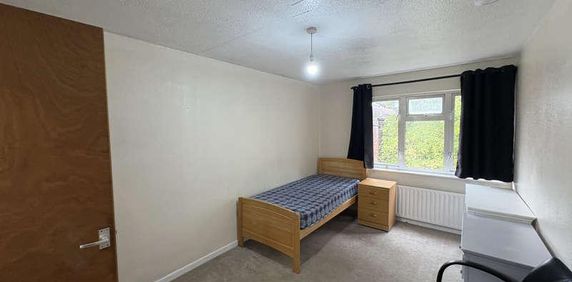 Hazelwood Close, Cambridge, CB4 - Photo 2