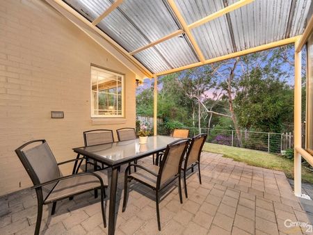 Stunning 3-Bedroom Home in Dural - Cths Catchment - Photo 3