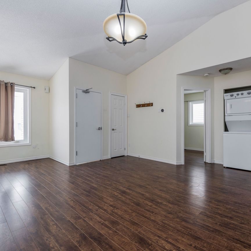 For Lease - 64 Copeman Crescent, Barrie, Ontario - Photo 1