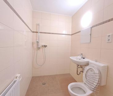 Bezugsfertige 2-Raum-Wohnung mit Balkon und barrierefreier Dusche - Photo 3