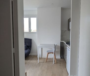 Location Appartement 1 pièce 17m² - Photo 1