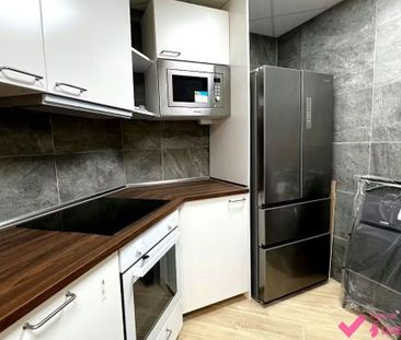 Calle Campoamor, Valencia, Valencian Community 46022 - Photo 4