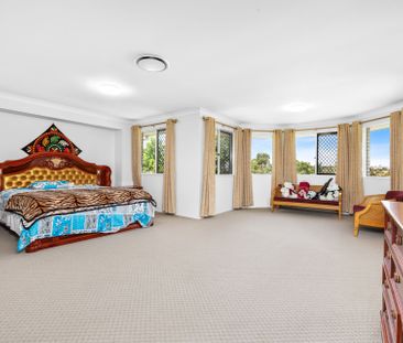 Spacious Family Home in Prime Calamvale Location&excl; - Photo 5