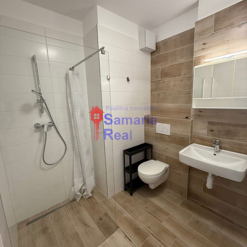Prenájom - 2.izb.byt - Photo 1