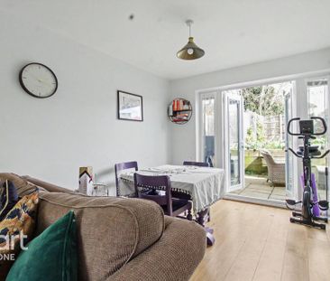 3 bedroom terraced house to rent - Photo 1