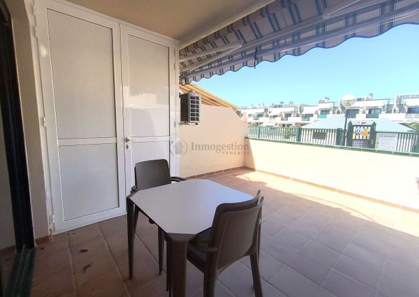 Se alquila en Costa del Silencio apartamento de 1 dormitorio