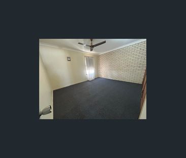 Unit 4/85 West Street, The Range, Qld 4700 - Photo 3