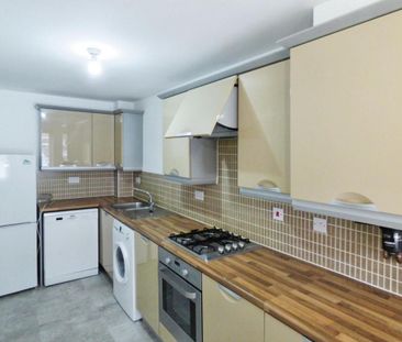 3 bedroom terraced house to rent - Photo 4