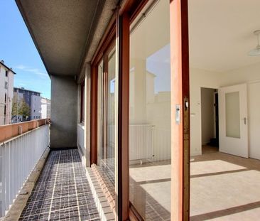 Appartement Clermont Ferrand 1 pièce(s) 27 m2- balcon-cave -parking - Photo 1