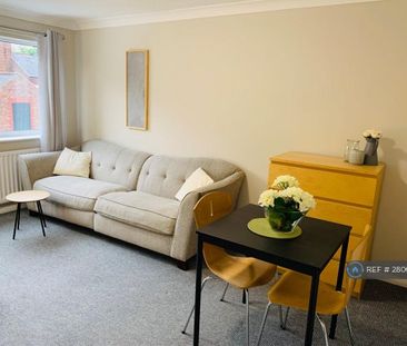1 bedroom flat to rent - Photo 3