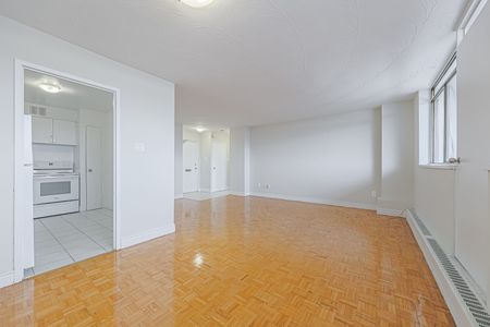 For Lease - 100 Rowena Drive Unit# 712, Toronto, Ontario - Photo 2