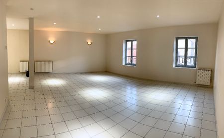 Location Appartement 4 pièces 99m² - Photo 3