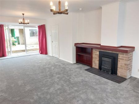 3 bedroom terraced house to rent - Photo 2