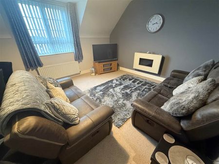 32 Lady Wallace Walk, Lisburn , BT28 3GY - Photo 2