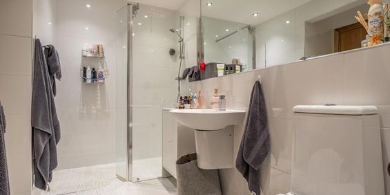 2 bedroom apartment to rent - Photo 3