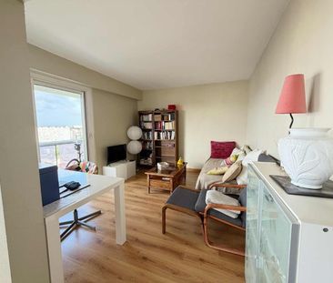 Location Appartement 4 pièces 82m² BORDEAUX 33300 - Photo 5