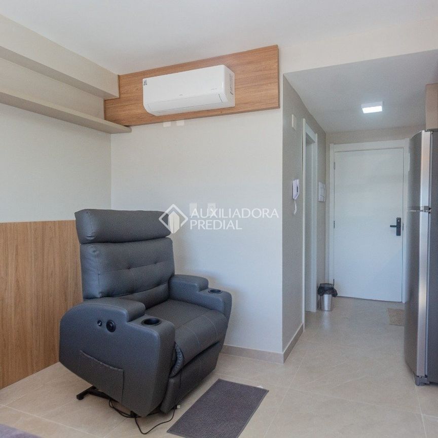 Apartamento com 1 quarto e 30m² para alugar em Passo d&amp;#039;Areia, Porto Alegre. - Photo 1