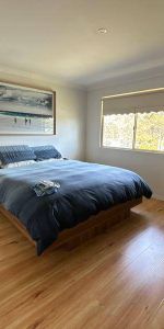 Spacious 3 Bedroom Home - Photo 3