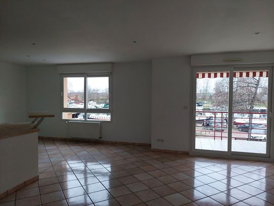 Location Appartement 3 pièces 75m² - Photo 1