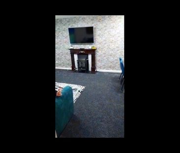 2 Bed Terraced House, Radcliffe Street, NG2 - Photo 2