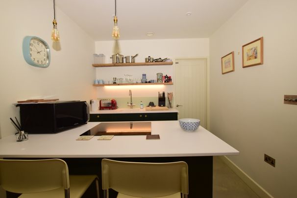 1 bedroom barn to rent - Photo 1