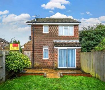 Akister Close, Buckingham, MK18 - Photo 3