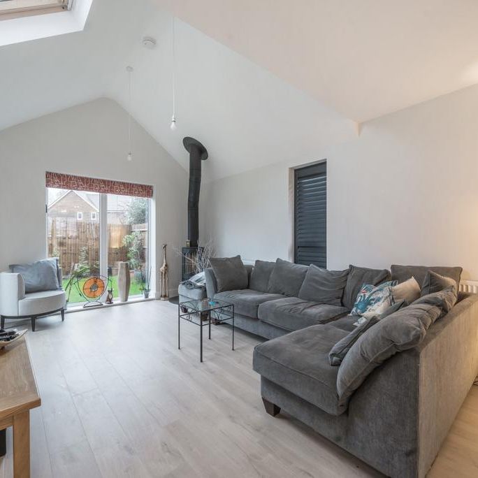 3 bedroom detached house to rent - Photo 1