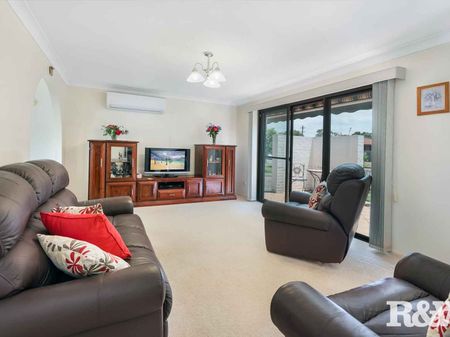 Prime Location - Photo 3