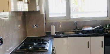 Room in a Shared Flat, Hersham Close, SW15 - Photo 2