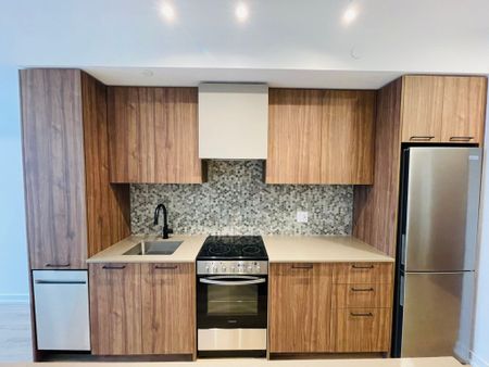 For Lease - 10 Lagerfeld Drive Unit# 502, Brampton, Ontario - Photo 2