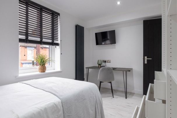 5 bedroom house to rent - Photo 1